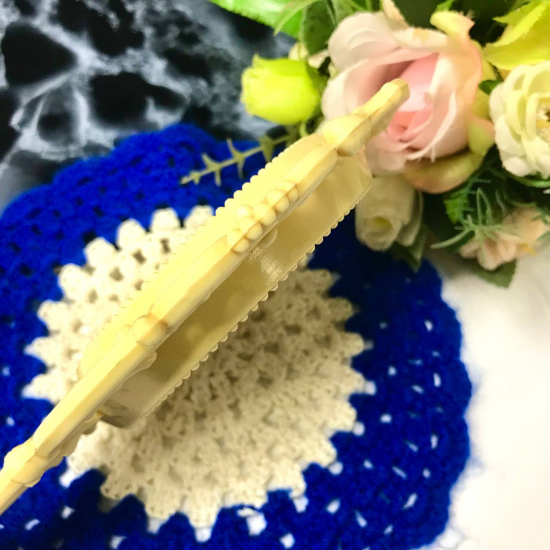 Ручное зеркало, двустороннее, в пластмассовой оправе, винтаж, СССР. Картинка 4